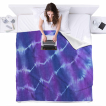 Tie And Dye In Purple, Blue And Pink Hues Blankets 43123442