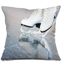 Tilted Natural Version Ice Skates With Reflection Pillows 38904872