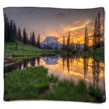 Tipsoo Lake Sunset Blankets 58834703