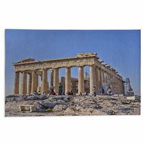 Tourists In Front Of Parthenon, Acropolis Athens, Greece Rugs 63086172