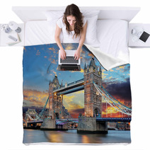 Tower Bridge In London, UK Blankets 61816288