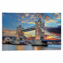 Tower Bridge In London, UK Rugs 61816288