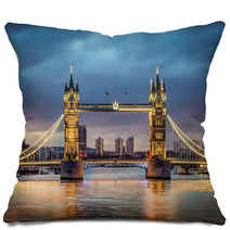 Tower Bridge Sunset Pillows 51369155