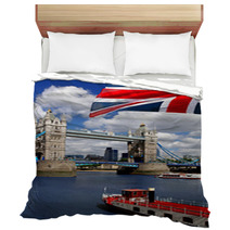 Tower Bridge With Flag Of England In London Bedding 41642570