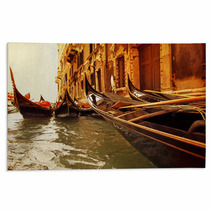 Traditional Venice Gondola Ride Rugs 10147240
