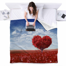 Tree In The Shape Of Heart, Valentines Day Background, Blankets 48561229