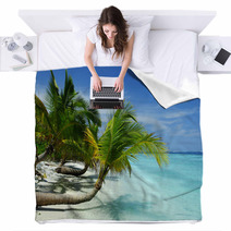Tropical Island Blankets 55493571