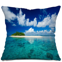 Tropical Island Vacation Paradise Pillows 5098038