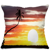 Tropical Sunset Background Pillows 68590528
