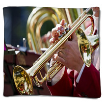 Trumpet Player Blankets 39935284