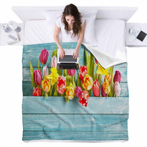 Tulip Border With Copy Space Blankets 105028548