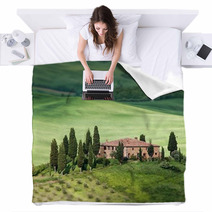 Tuscany Landscape - Belvedere Blankets 46483889