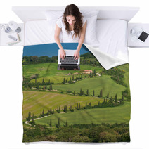 Typical Tuscan Landscape Blankets 67554629