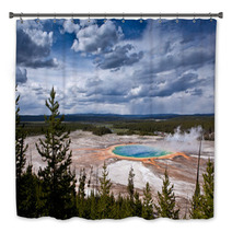 USA - Yellowstone NP, Prismatic Pool Bath Decor 69800796