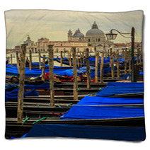 Venice, Italy - Gondolas And San Giorgio Maggiore Blankets 68675892