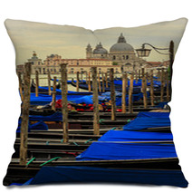 Venice, Italy - Gondolas And San Giorgio Maggiore Pillows 68675892