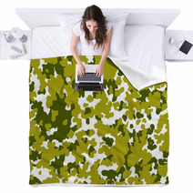 Veterans Day Seamless Background Camouflage Green Khaki Blankets 125707313