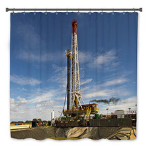 View Of The Land Rig Across The Sump Pit Bath Decor 63654667