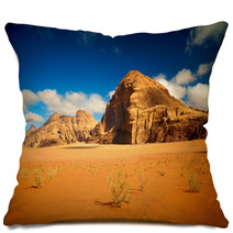 Wadi Rum Desert, Jordan Pillows 67448423