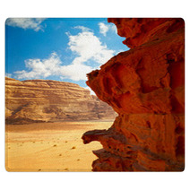 Wadi Rum Desert, Jordan Rugs 62703133