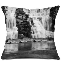 Waterfall At Chewacla State Park Pillows 21756036