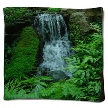 Waterfall Blankets 2480139
