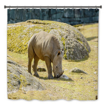 White Rhinoceros Bath Decor 67980913