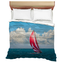 Yacht Sailing At Waves Of The Sea Bedding 56104919