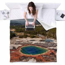 Yellowstone Grand Prismatic Spring Aerial View Blankets 60875350