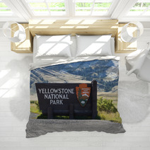 Yellowstone National Park Entrance Sign Bedding 69994883