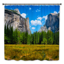 Yosemite Valley Panoramic Landscape Yosemite National Park California Usa Bath Decor 114640357