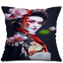 Young Pretty Geisha In Kimono Pillows 68653456
