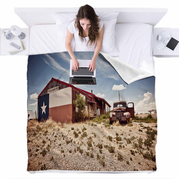 Abandoned Restaraunt On Route 66 Fleece Bed Blanket