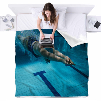 Athlete At The Swimming Pool Fleece Bed Blanket