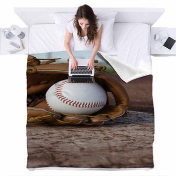 Baseball & Glove Fleece Bed Blanket
