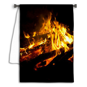 Brennendes Lagerfeuer Towel