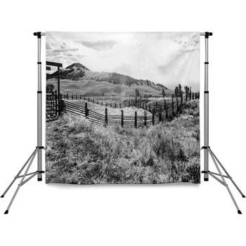 Buffalo Ranch In Yellowstone Pole Pocket Backdrop