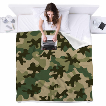 Camouflage Seamless Pattern Fleece Bed Blanket