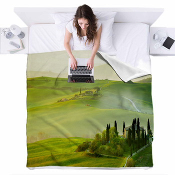 Countryside, San Quirico´Orcia , Fleece Bed Blanket