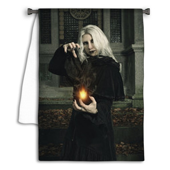 Dark Mage Manipulates Fire Towel