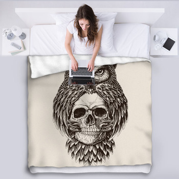 Elaborate Drawing Of Owl Holding Skull Fleece Blanket