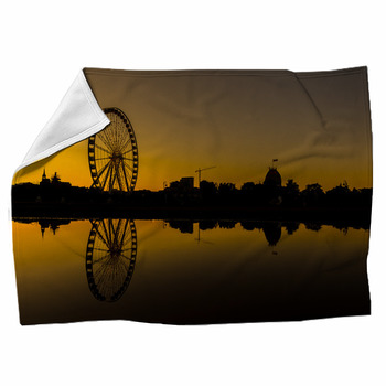 Giant Wheel Silhouette Fleece Blanket