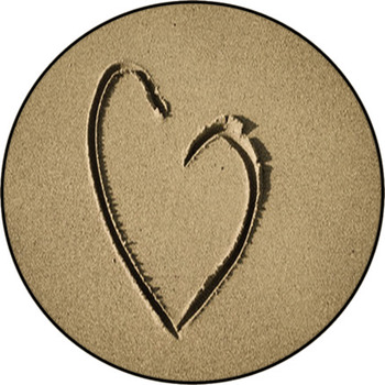 Heart At Sand Round Rug