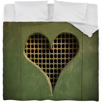 Heart Shaped Cut-out On Wooden Door Fleece Bed Blanket
