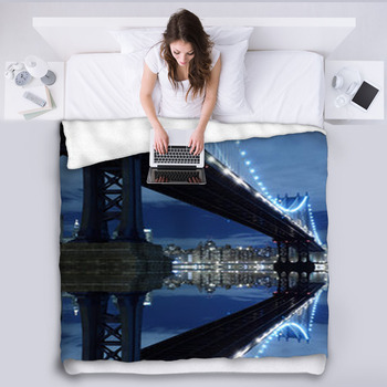 Manhattan Bridge At Night Fleece Blanket