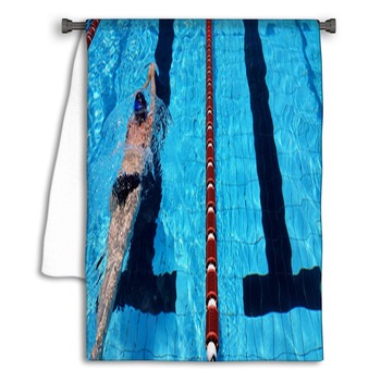 Nuotatrice In Piscina Towel