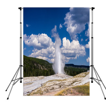 Old Faithful Geyser At Yellowstone  Pole Pocket Backdrop