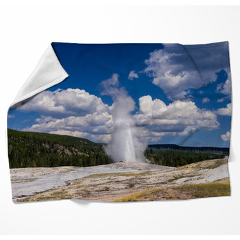 Old Faithful Geyser At Yellowstone Woven Throw Blanket