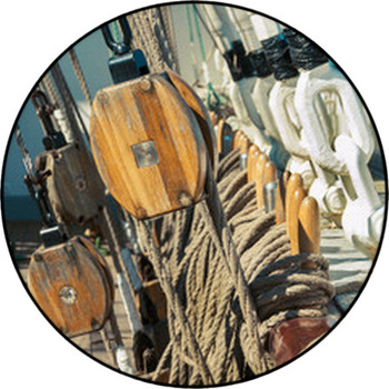 Old Sailing Ship - Tackle And Ropes Round Rug