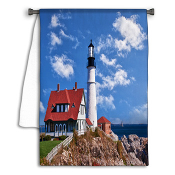 Portland Head Lighthouse In Cape Elizabeth, Maine Towel